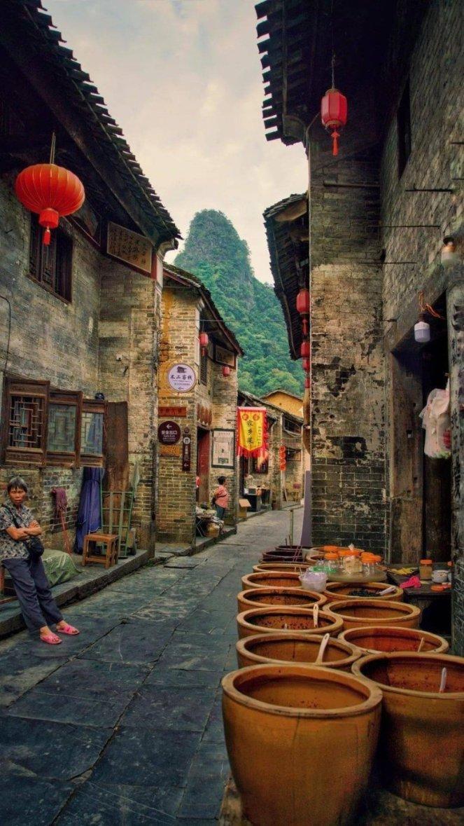阿拉亚
